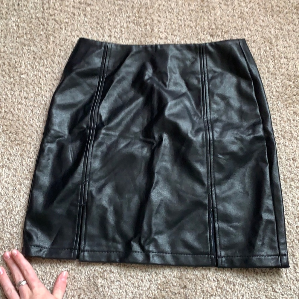 Leather amazon skirt